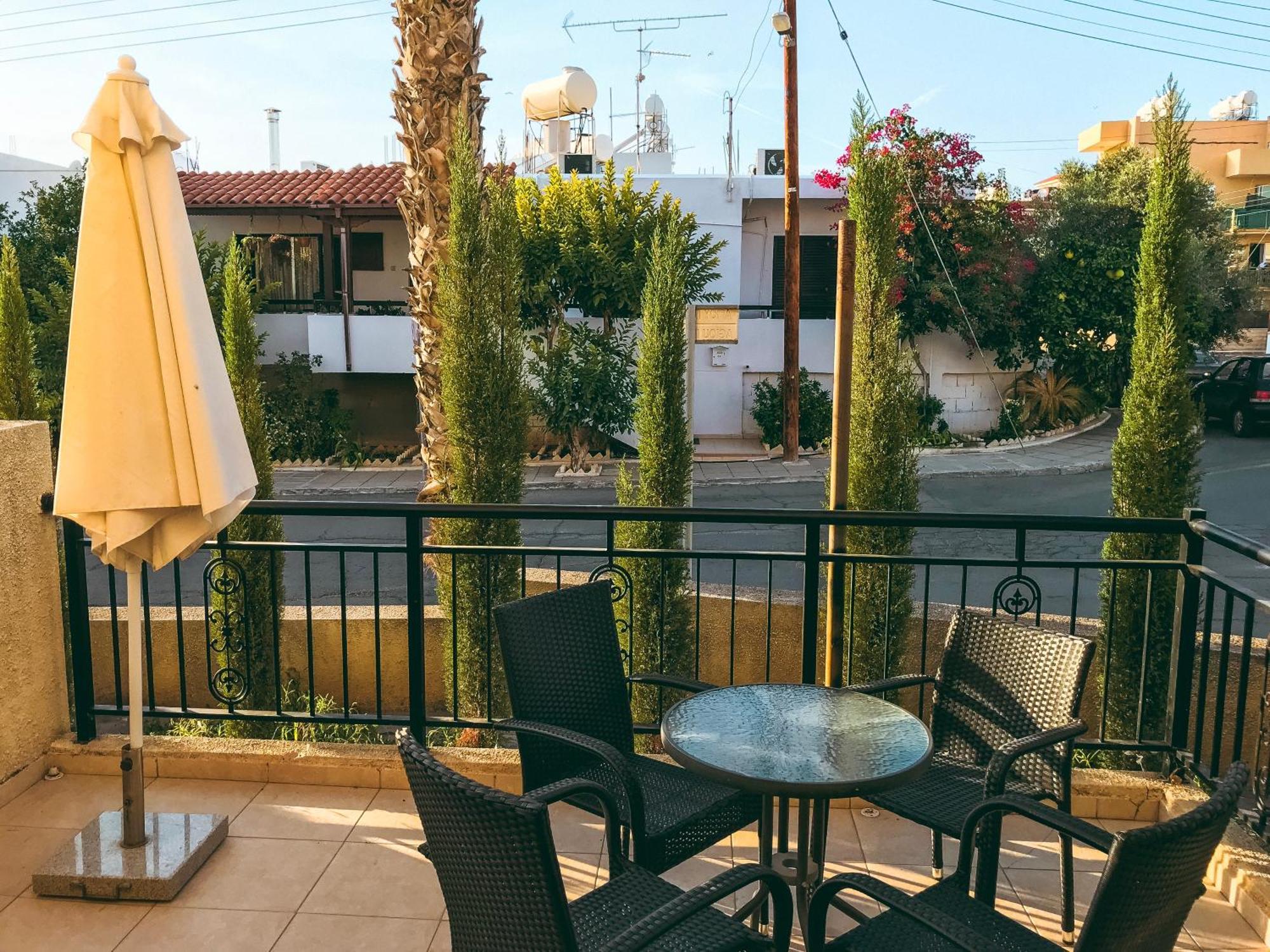 Charalambous Apartment Paphos Room photo
